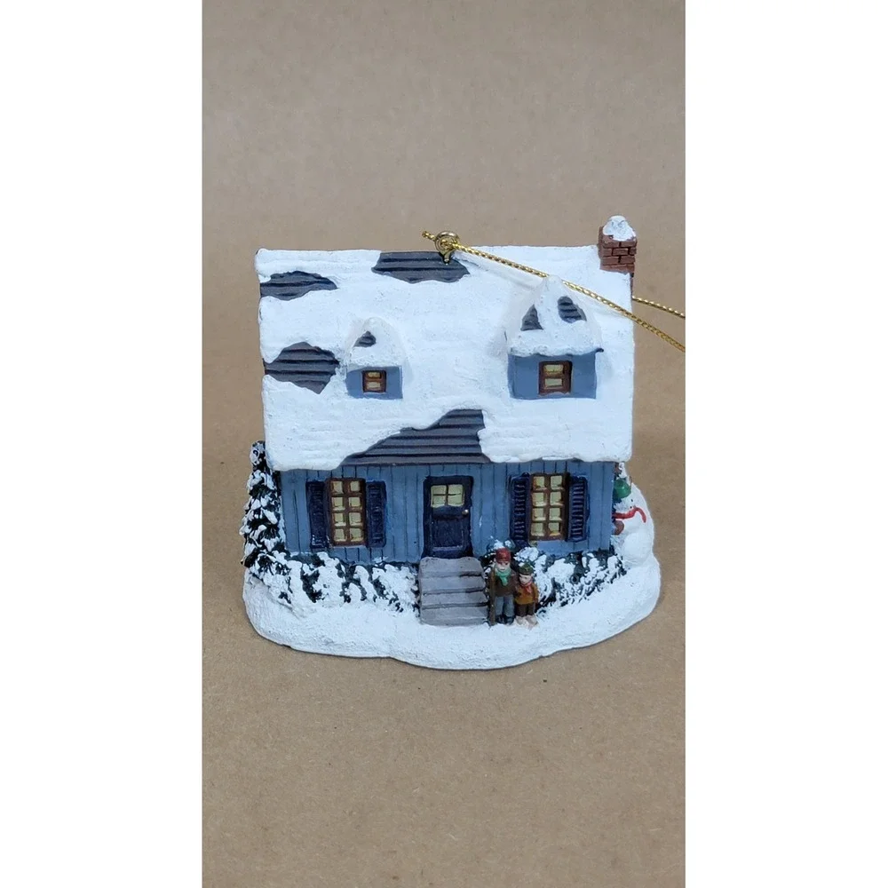Thomas Kinkade Christmas Gathering Illuminated Ornament Winter Memories 88857